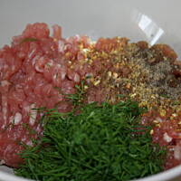 Roladki nadziewane w sosie koperkowym kasiuli