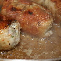 Roladki nadziewane w sosie koperkowym kasiuli