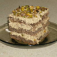 Tort pistacjowo - kawowy