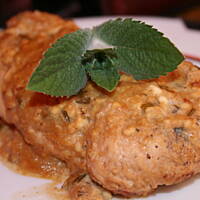 Roladki drobiowe z zielonym nadzieniem kasiulii