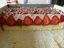 Fot. anka4536, Ciacho z truskawkami w czekoladzie i pianką toffi