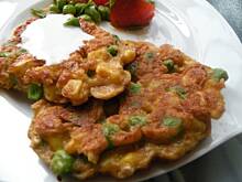 Fot. bbetty, Placuszki z groszkiem i kukurydzą