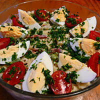 Prosta sałatka z salami