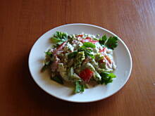 Fot. emeska1974, Brokułowo - pomidorowa sałatka z sosem czosnkowym