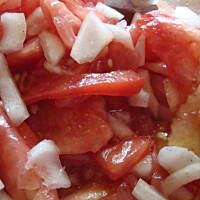 Sałatka pomidorowo paprykowo cebulowa-super szybka