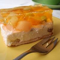 sernik na zimno z bitą śmietaną