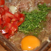 Kotlety mielone z serem wędzonym pomidorem kasiuli