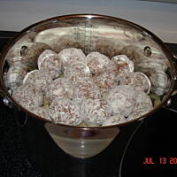 Zupa z pulpecikami po grecku