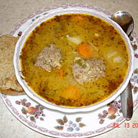 Zupa z pulpecikami po grecku