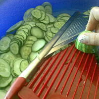 sałatka z ogórków z marchewką do słoika