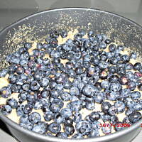 Ciasto korzenno-migdałowe z jagodami