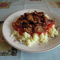 orientalny kurczak z ryżem i sosem słodko-kwaśnym