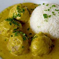 Klopsy  w sosie curry