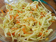 Fot. niebieska-różyczka, Surówka z młodej kapusty wg Różyczki