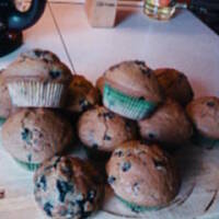 Muffinki z jagodami i białą czekoladą