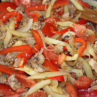 Leczo paprykowe z mięskiem i grzybami kasiuli