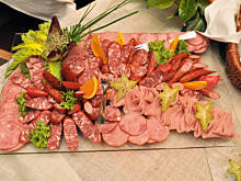 Fot. bahus, Płyta z wędlinami - dekoracja