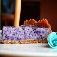 Sernik z borówką amerykańską