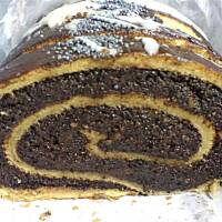 Biszkoptowa rolada makowa