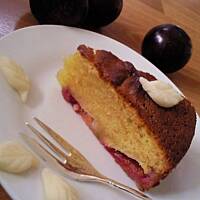 Ciasto marcepanowe z owocami