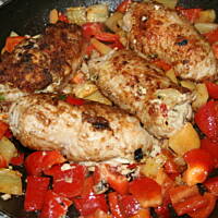 Schabowe roladki obłożone papryką kasiulii