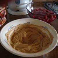 Deser krem cappuccino z wiśniami