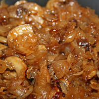 Cebula Duszona z Pieczarkami - do Pieczywa i nie Tylko