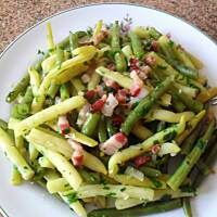 Fasolka szparagowa z pietruszką i boczkiem