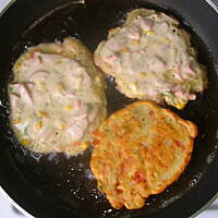 Placuszki z parówkami pyszne