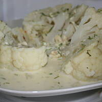 Kalafior na ostro zapiekany pod serową kołderką kasiuli