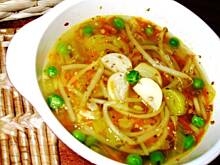 Fot. Sarennka, Zupa z cukinia i kielkami