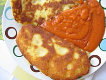 Fot. goshakk, Placki z ziemniaków z sosem pomidorowym mojej babc