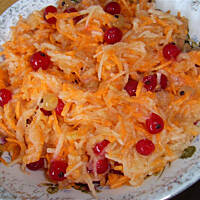 Surówka z porzeczkami bardzo soczysta wg Różyczki