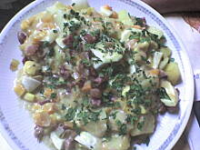 Fot. e_opal, Kolacja- Młode ziemniaki w warzywnej potrawce