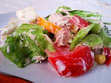 Fot. darai, Sałatka z tuńczykiem i fetą poprawiająca humor