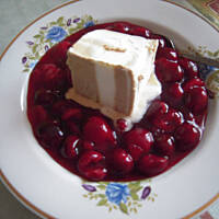 Lody z gorącymi wiśniami