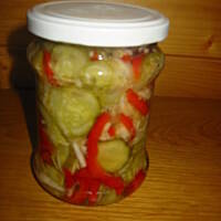 Sałatka z ogórka, selera i papryki