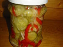 Fot. Monika_ML, Sałatka z ogórka, selera i papryki