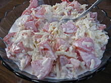 Fot. martikoziolek, Sałatka do grilla pomidor - ser żółty Marty