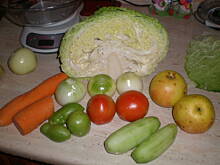 Fot. bozena28, Sałatka warzywna na zimę do słoików