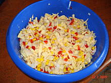 Fot. asiek32, Sałatka z kurczakiem i żółtym serem