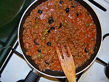 Fot. jagata, sos do makaronu z kaparami i oliwkami