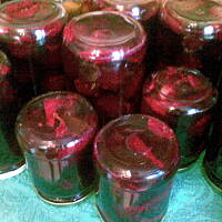 Całe buraczki marynowane