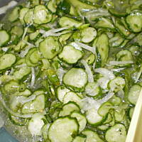 Sałatka z ogórków po szwedzku