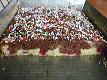 Fot. onlyred, Proste i szybkie ciasto z malinami