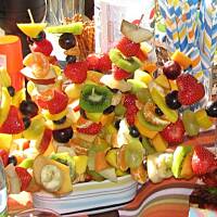 Koreczki owocowe od malibu