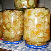 Sałatka warzywna na zimę