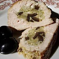 Pierś faszerowana brokułami, fetą i oliwkami