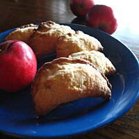 Kruche jabłkowe pierożki