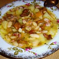 Zupa fasolowa z kurkami i boczkiem wg mamy Różyczki